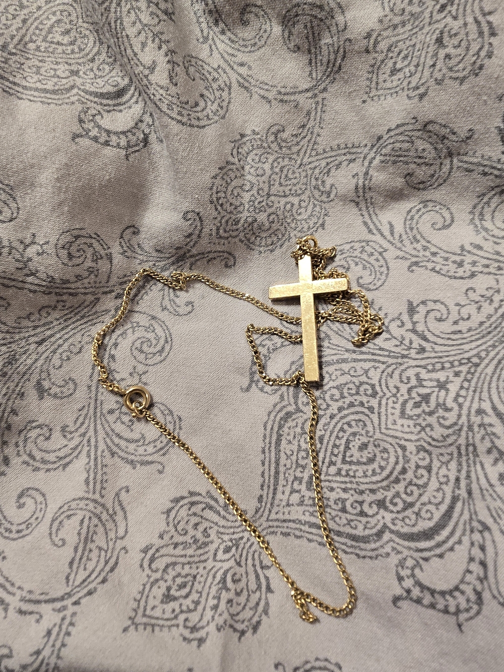 12 K Gold Filled V/20 Signed EA. Cross Pendant Necklace & Gold Hoop Earrings - Picture 4 of 7